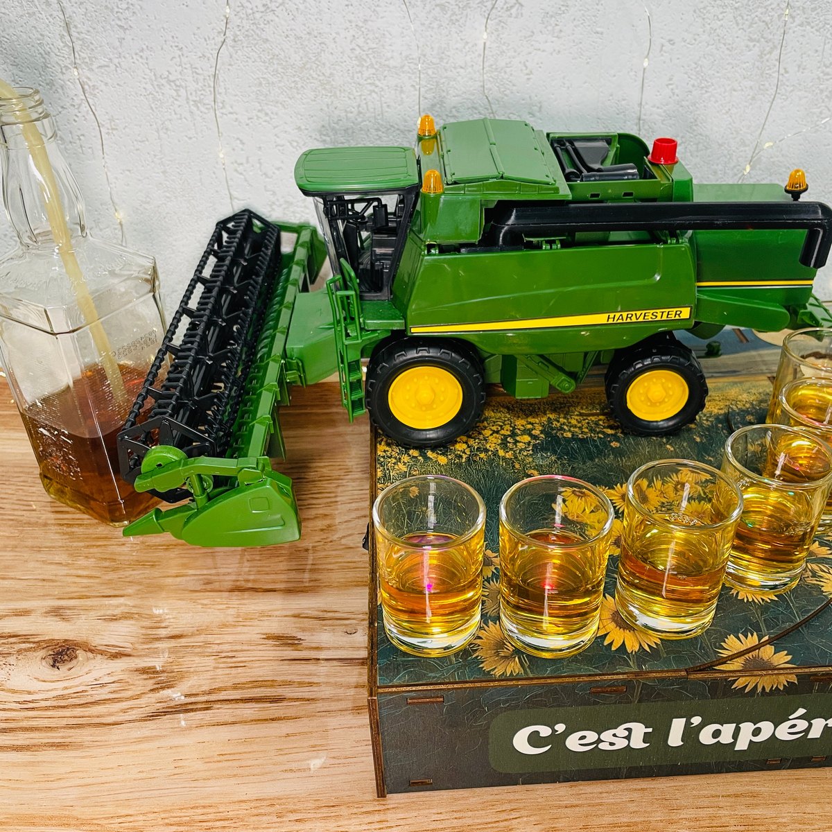 John Deere kombajn – 4 čaše