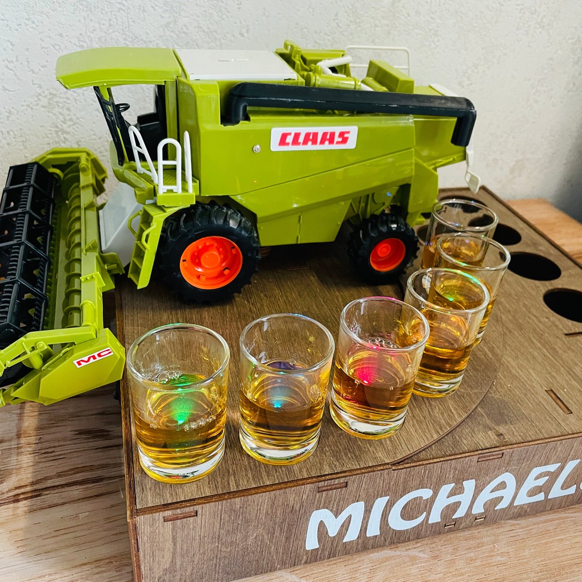 Claas kombajn – 6 čaša